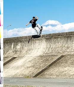 Issue 5.5 / Classic & Local “夏の服とコラージュ、メルボルンのベッキーと仲間たち”