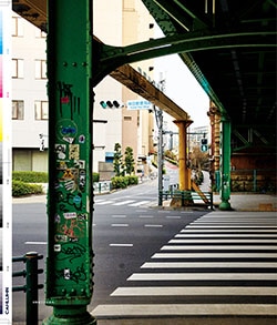 Issue 6.5 / Local & Natural “御茶の水の街と、リネンの服。”