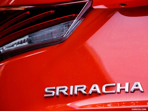 2017_lexus_sriracha_is_9_1280x960.jpg