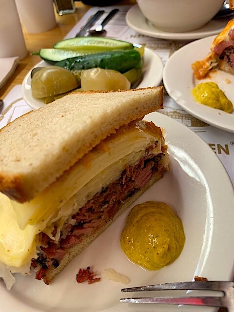 GOOD LUNCH FROM NEW YORK