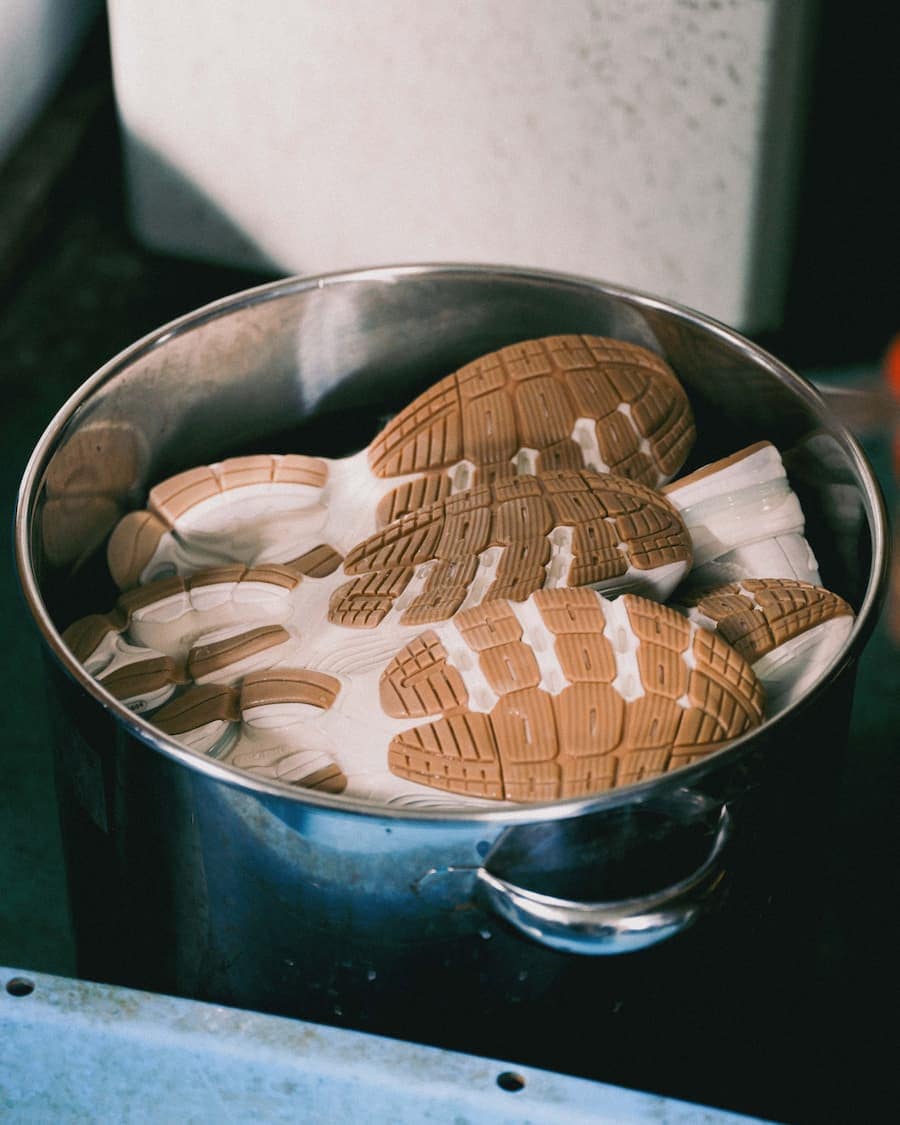 adidasとSeanのコラボモデル、ORKETRO “Aizome”が数量限定で発売