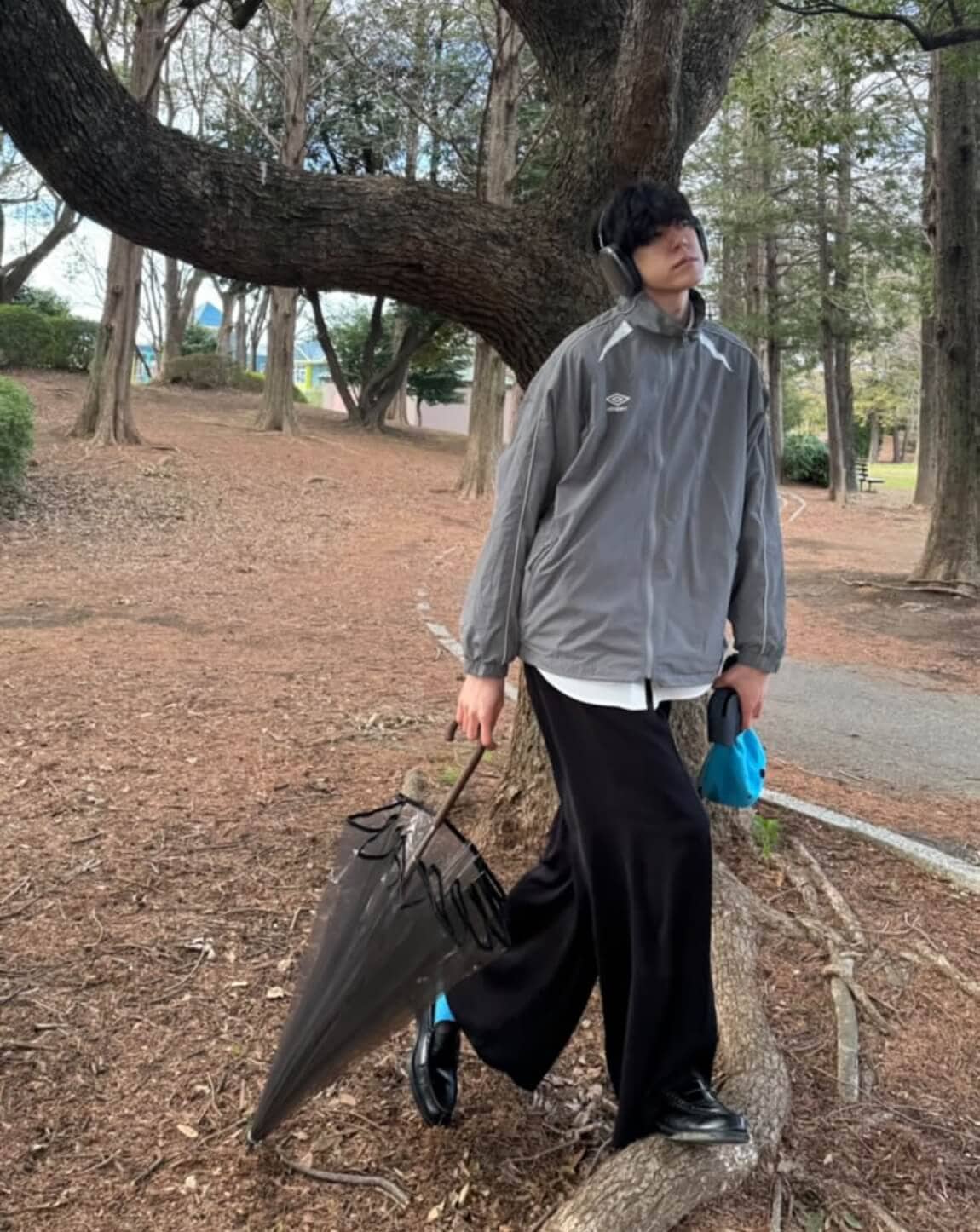 インフルエンサーが着こなすトレンドの「スポーツミックス」＜UMBRO