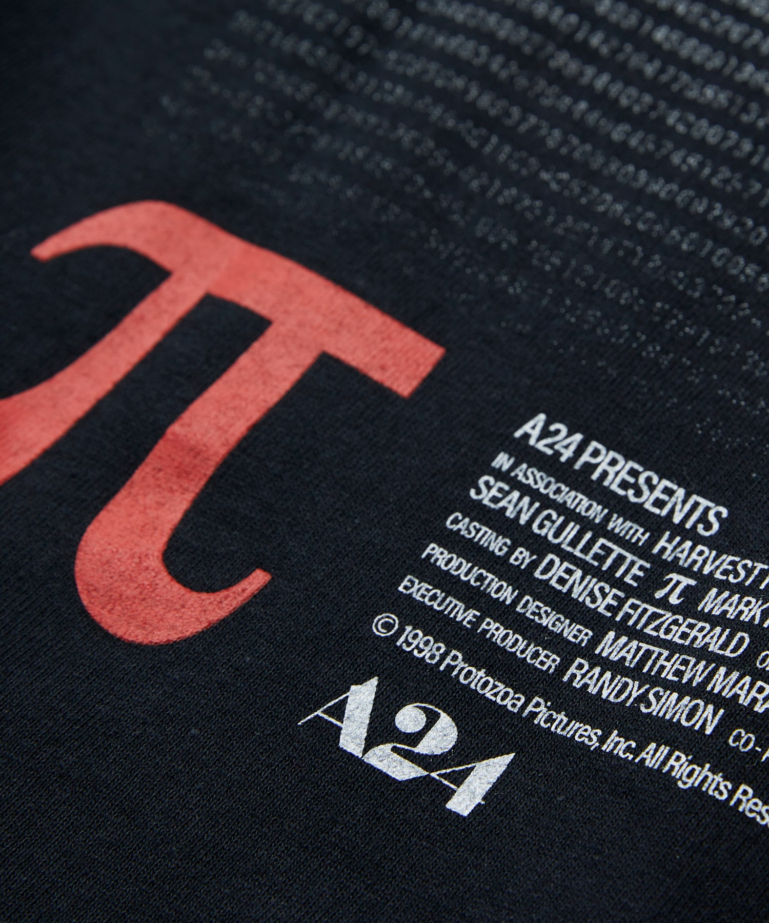 π〈パイ〉デジタルリマスター』公開を記念して、超貴重数量31枚限定T