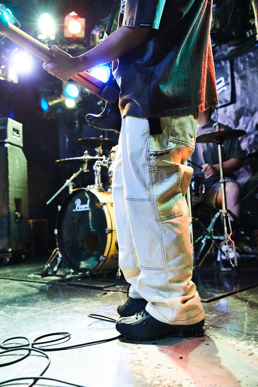 完売スニ垢男子(SNAKDNS)×KIXSIX フードジャケット ネイビーXL スニーカーYouTuberとして絶大な人気を誇る「スニ垢男子」と