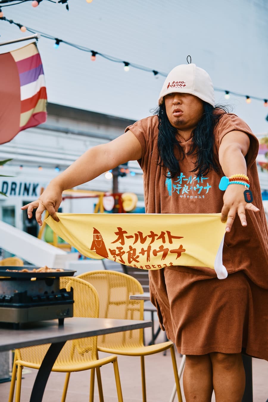 フリークスストア　オールナイト野良サウナTシャツ　ロバート秋山　サウナ田ヒロユキ クリエイターズ・ファイル「サウナ田ヒロユキ」との