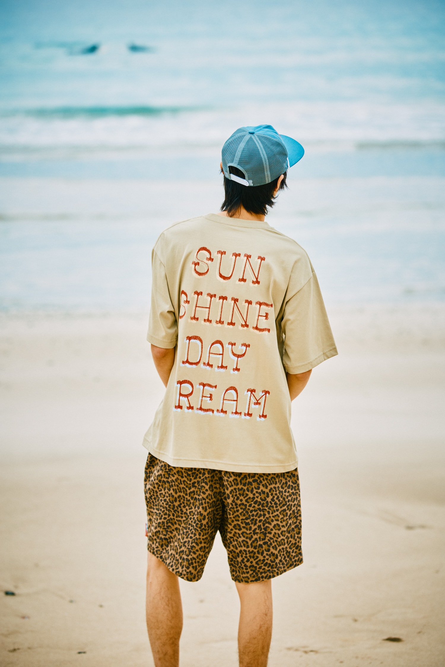 カルチャーを着る。” 世界のビーチカルチャーを映したアートTシャツ