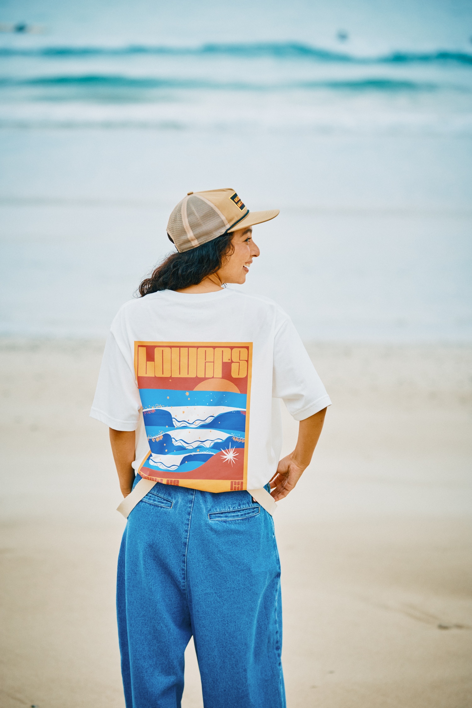 カルチャーを着る。” 世界のビーチカルチャーを映したアートTシャツ